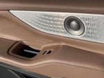 2025 Navigator L Thumbnail 23