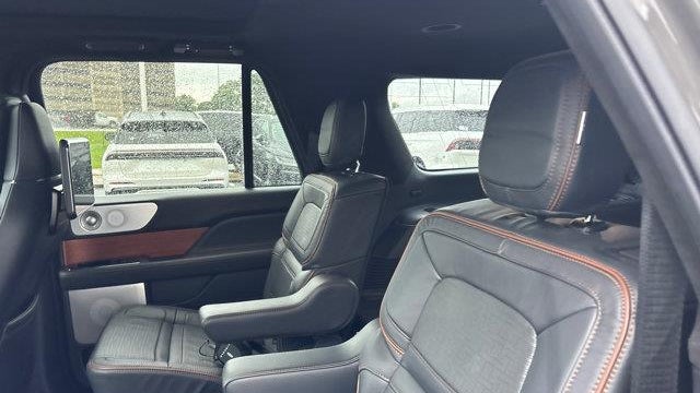 2023 Lincoln Navigator L Black Label