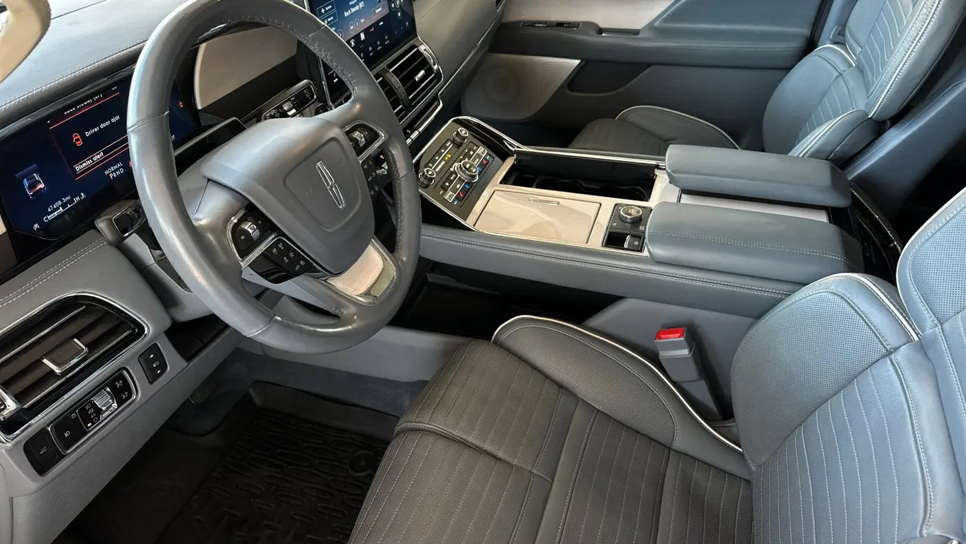 2023 Lincoln Navigator L Black Label