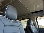 2023 Navigator L Thumbnail 17