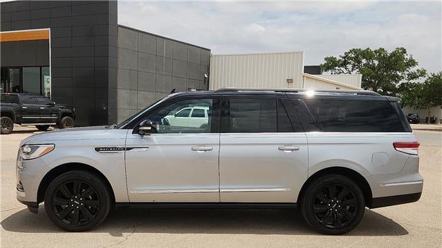 2023 Lincoln Navigator L Black Label