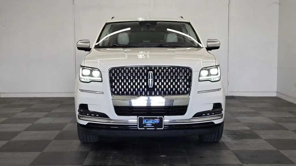 2024 Lincoln Navigator L Black Label