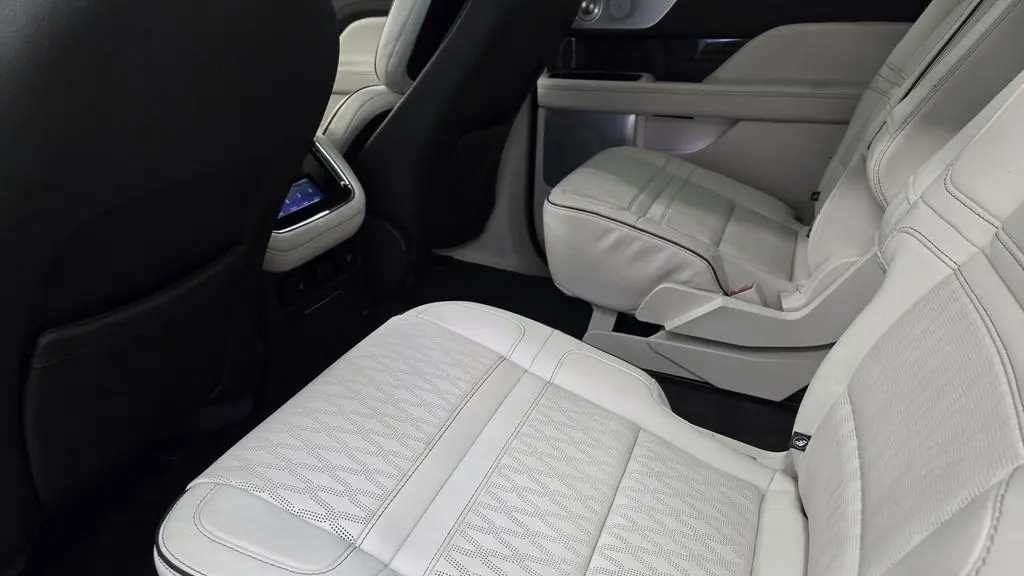 2024 Lincoln Navigator L Black Label