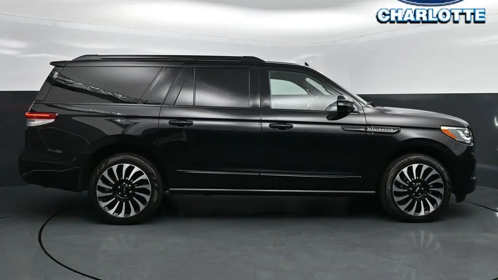 2024 Lincoln Navigator L Black Label