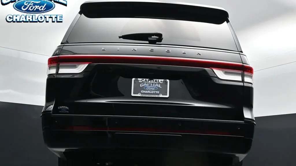 2024 Lincoln Navigator L Black Label