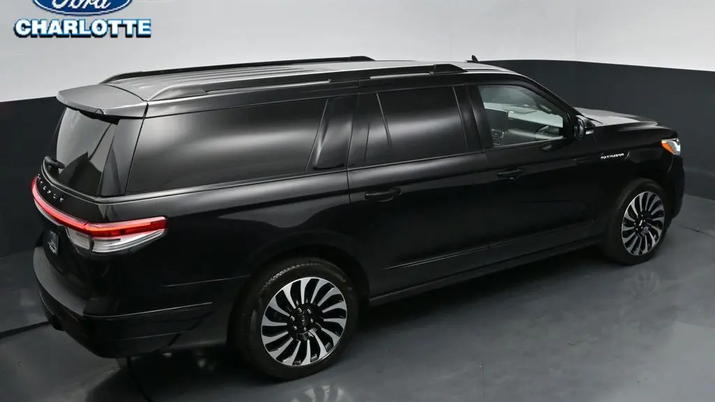 2024 Lincoln Navigator L Black Label