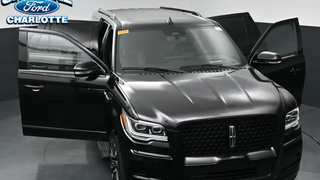2024 Lincoln Navigator L Black Label