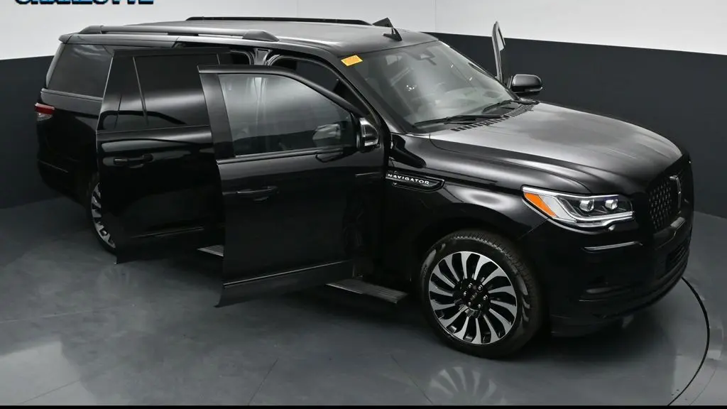 2024 Lincoln Navigator L Black Label