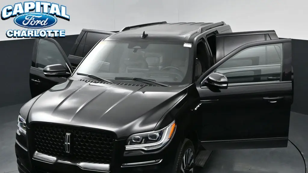 2024 Lincoln Navigator L Black Label