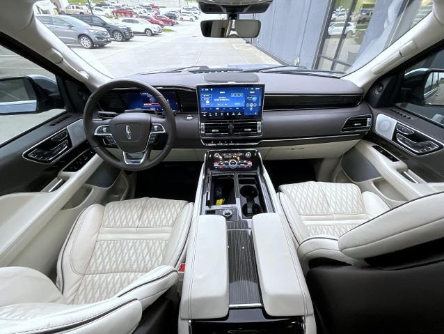 2024 Lincoln Navigator - $72,855