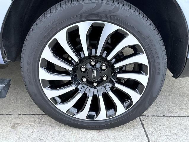2024 Lincoln Navigator - $72,855
