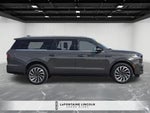 2025 Navigator L Thumbnail 4