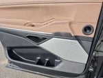 2025 Navigator L Thumbnail 11