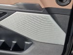 2025 Navigator L Thumbnail 13