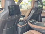 2025 Navigator L Thumbnail 31