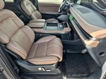 2025 Navigator L Thumbnail 34