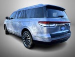 2023 Navigator L Thumbnail 7
