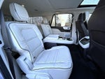 2023 Navigator L Thumbnail 18