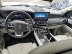 2023 Navigator L Thumbnail 10