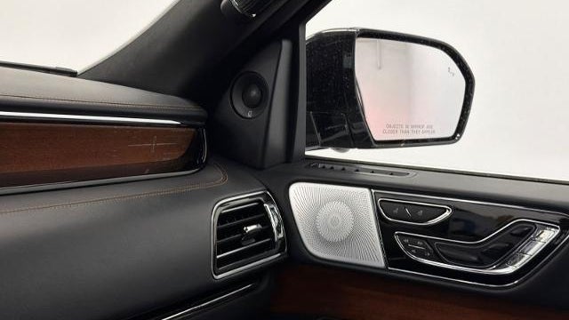 2024 Lincoln Navigator L Black Label