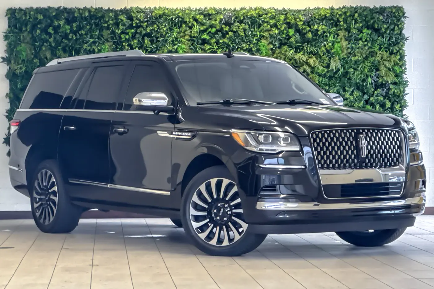 2024 Lincoln Navigator - $61,917