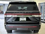 2024 Navigator L Thumbnail 5