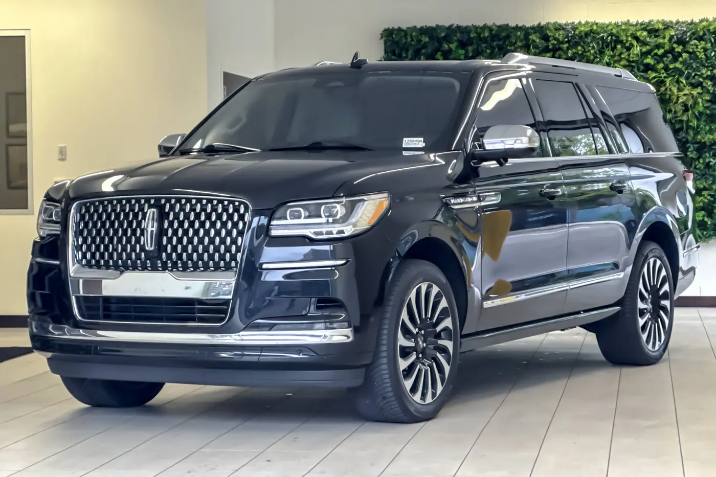 2024 Lincoln Navigator - $61,917