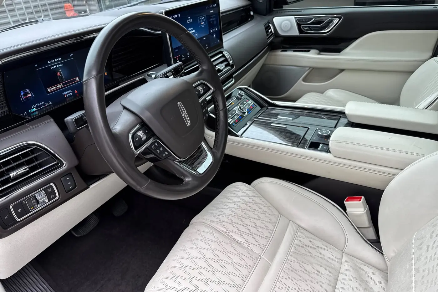2024 Lincoln Navigator - $61,917