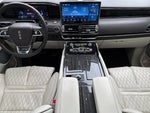 2024 Navigator L Thumbnail 13
