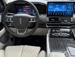 2024 Navigator L Thumbnail 14