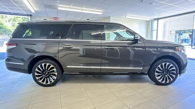 2024 Lincoln Navigator L Black Label