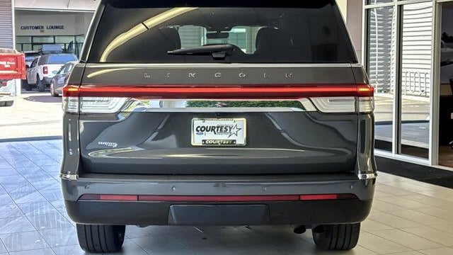 2024 Lincoln Navigator L Black Label