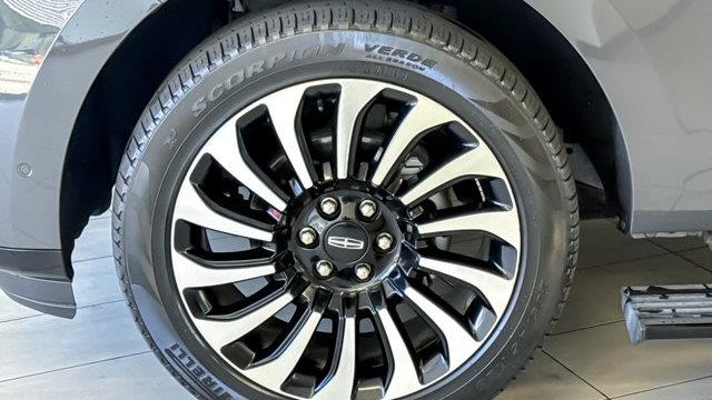2024 Lincoln Navigator L Black Label