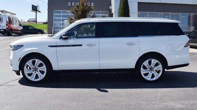 2025 Lincoln Navigator L Black Label
