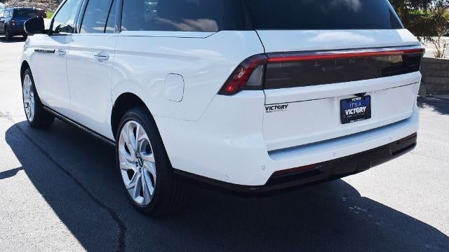 2025 Lincoln Navigator L Black Label