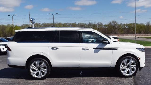 2025 Lincoln Navigator L Black Label