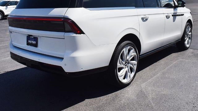 2025 Lincoln Navigator L Black Label