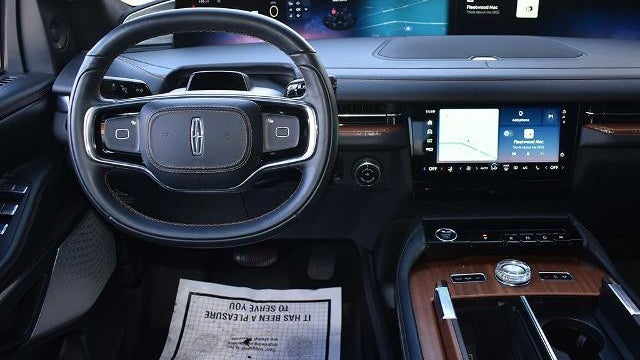 2025 Lincoln Navigator L Black Label