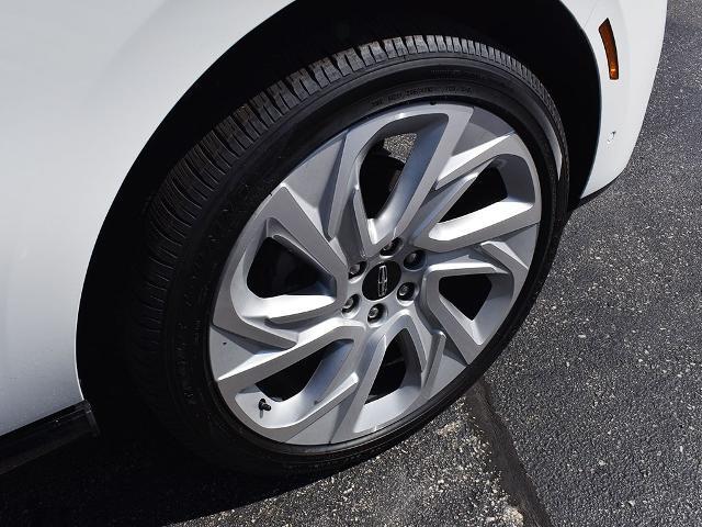 2025 Lincoln Navigator - $97,670