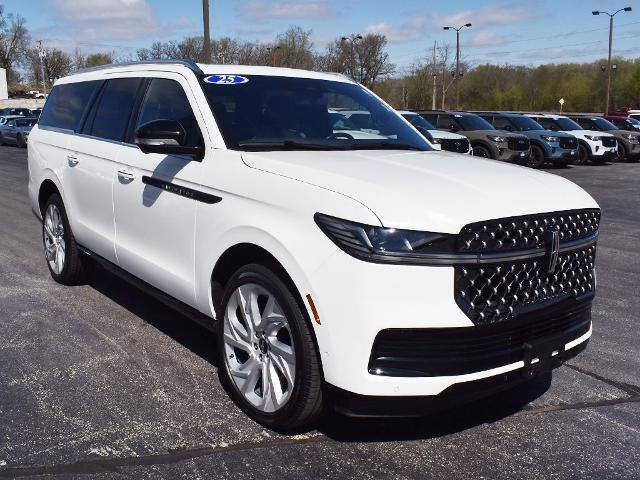 2025 Lincoln Navigator - $97,670