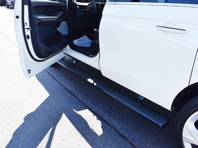 2025 Lincoln Navigator - $97,670