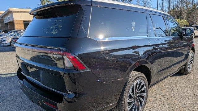 2025 Lincoln Navigator L Black Label