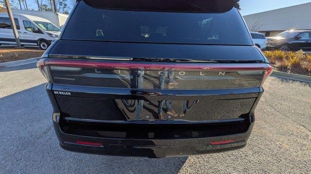 2025 Lincoln Navigator L Black Label