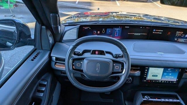 2025 Lincoln Navigator L Black Label
