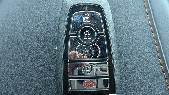 2025 Lincoln Navigator L Black Label