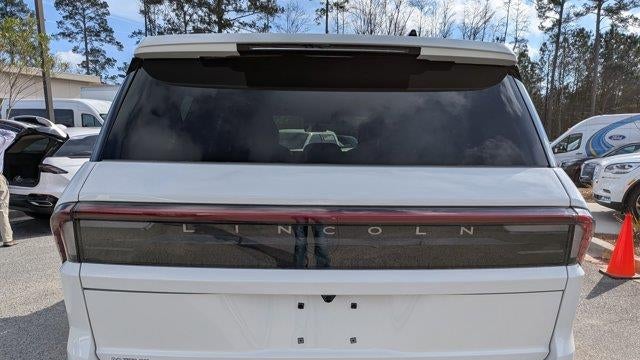 2025 Lincoln Navigator L Black Label