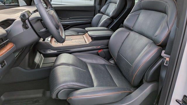 2025 Lincoln Navigator L Black Label