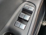 2025 Navigator L Thumbnail 30