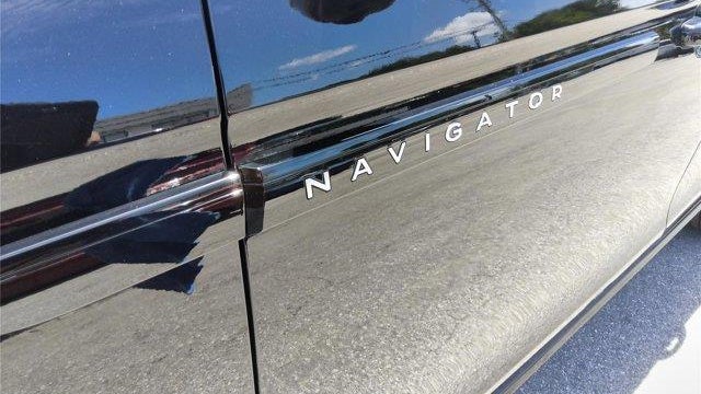 2025 Lincoln Navigator L Black Label