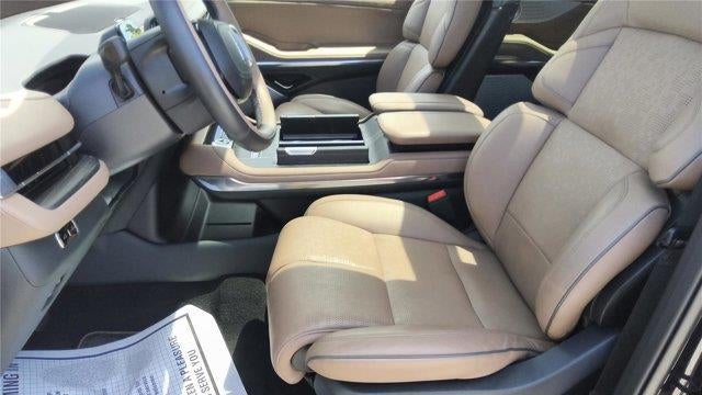 2025 Lincoln Navigator L Black Label